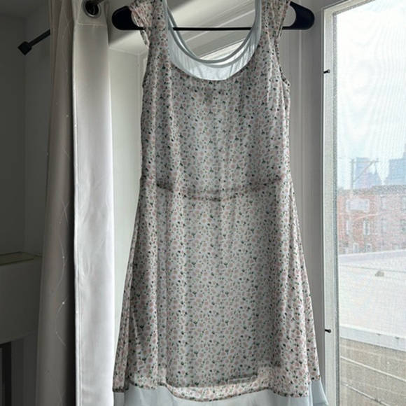 French Connection Dresses & Skirts - French connection women’s floral dress size 4 Y2K